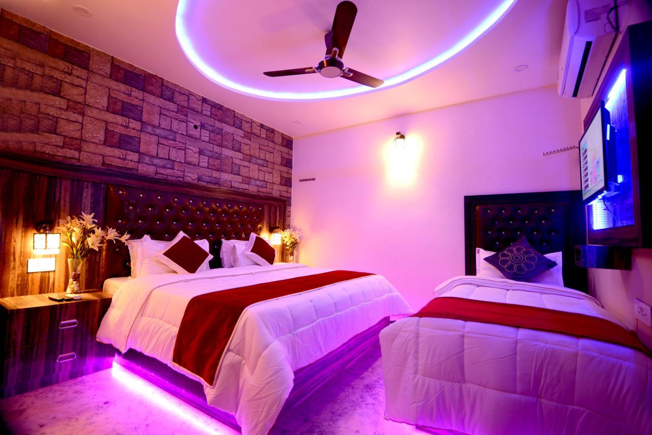 Aman Homestay Agra  Buitenkant foto